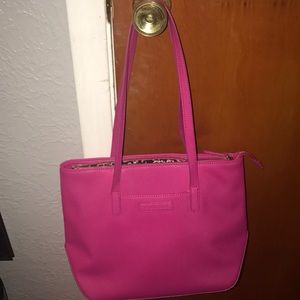 PINK VERA BRADLEY PURSE